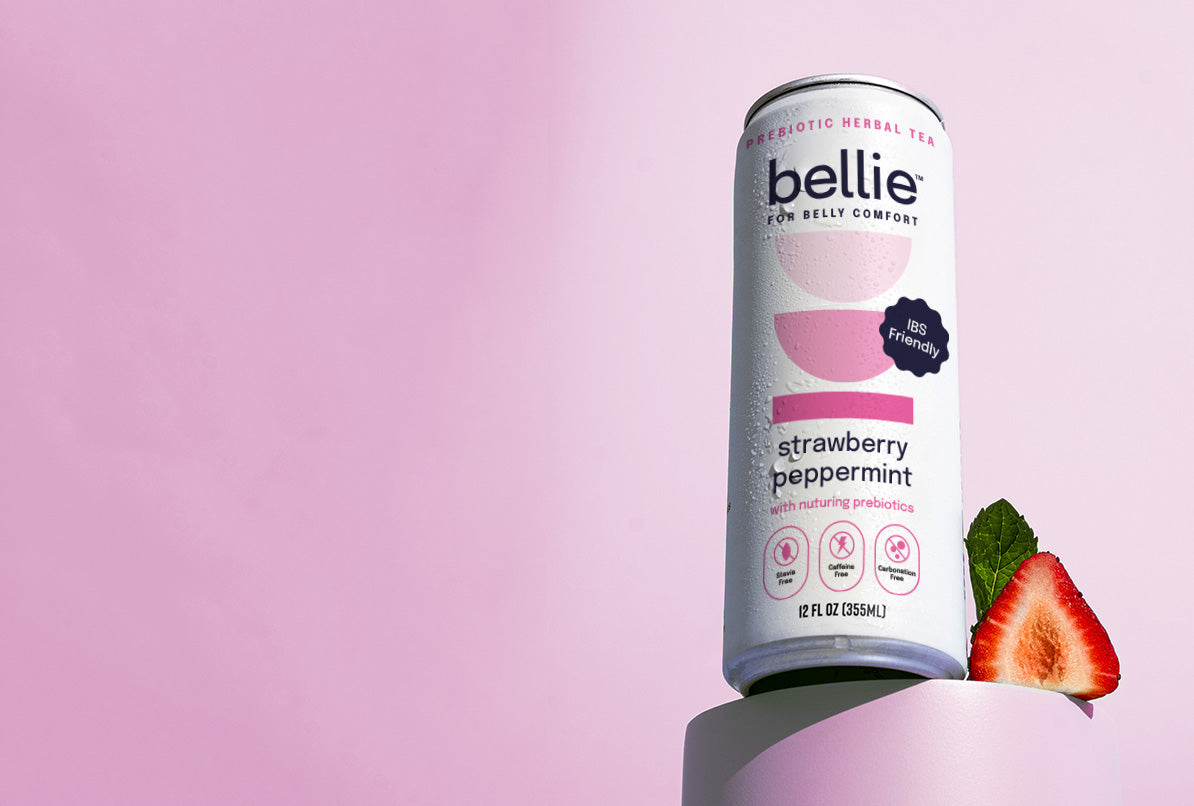 bellie prebiotic herbal tea in strawberry-peppermint flavor, designed to improve gut health with its IBS-friendly formulation